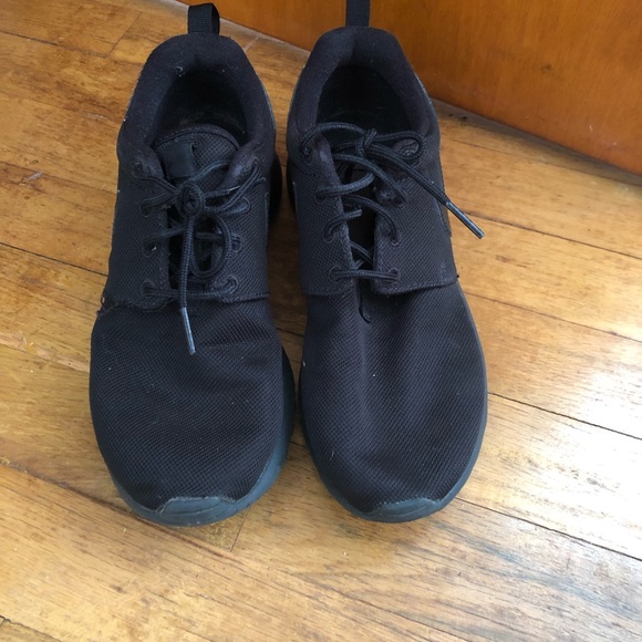 Nike Roshe One - Picture 2 of 2